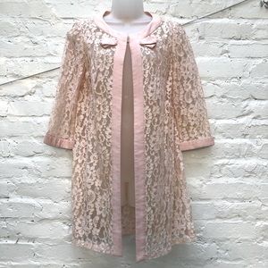 Dreamy 60s Pink Lace Duster 🦢